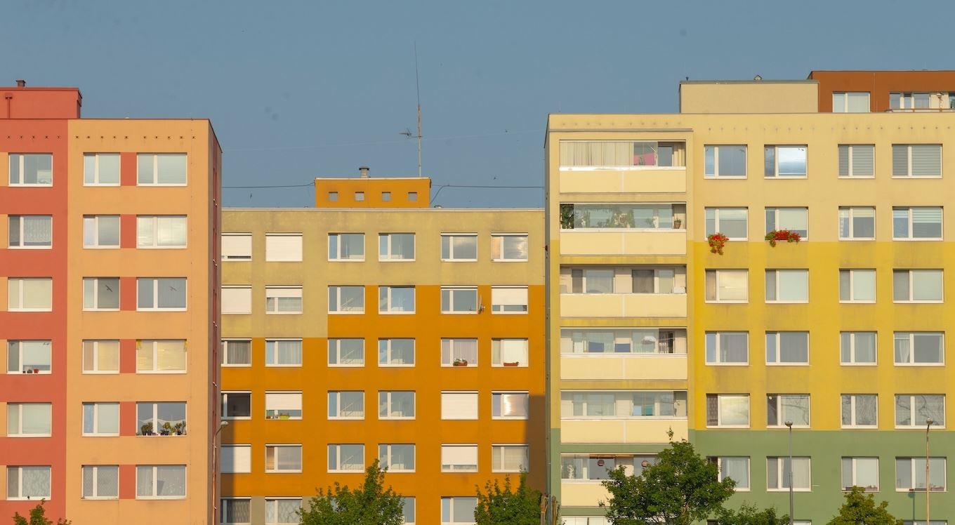 Bývanie na Slovensku je dnes luxus, ceny sa míľovými krokmi vzďaľujú platom