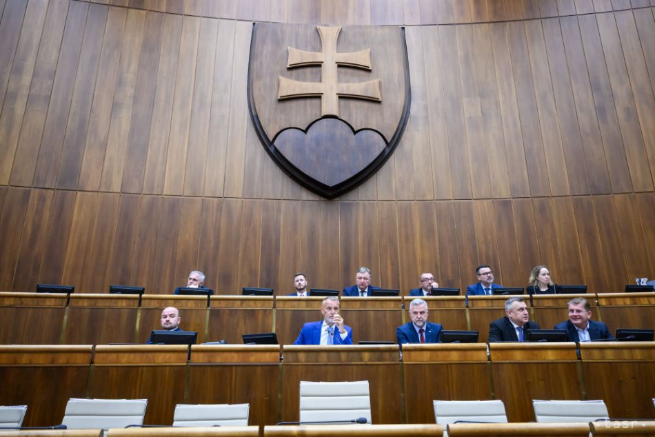 Návrhy na nižšiu daň pre matky a zmenu daňového bonusu neprešli