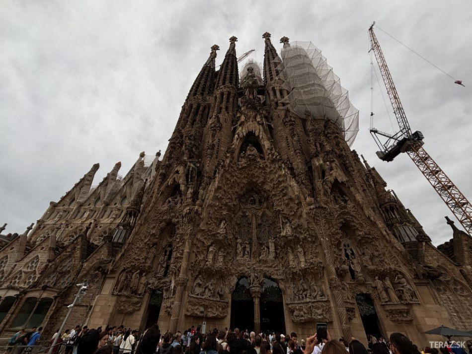 Španielska vláda aj centrálna banka zvýšili odhady rastu ekonomiky