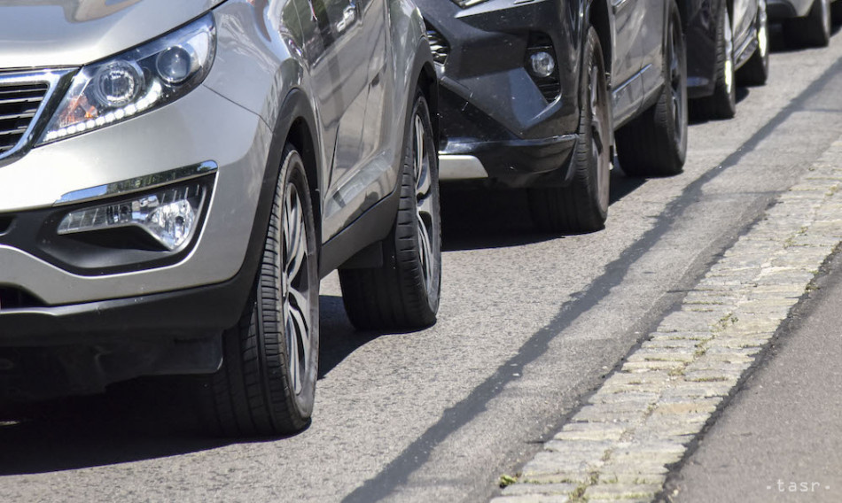 Odbyt nových áut na britskom trhu vo februári stúpol