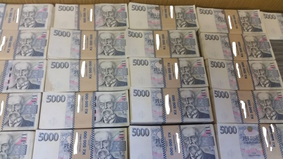 České banky ponúkajú obrátenú hypotéku, bez nehnuteľnosti