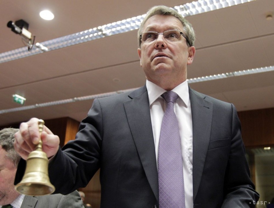 Guvernér maďarskej centrálnej banky varuje pred dvojitým deficitom