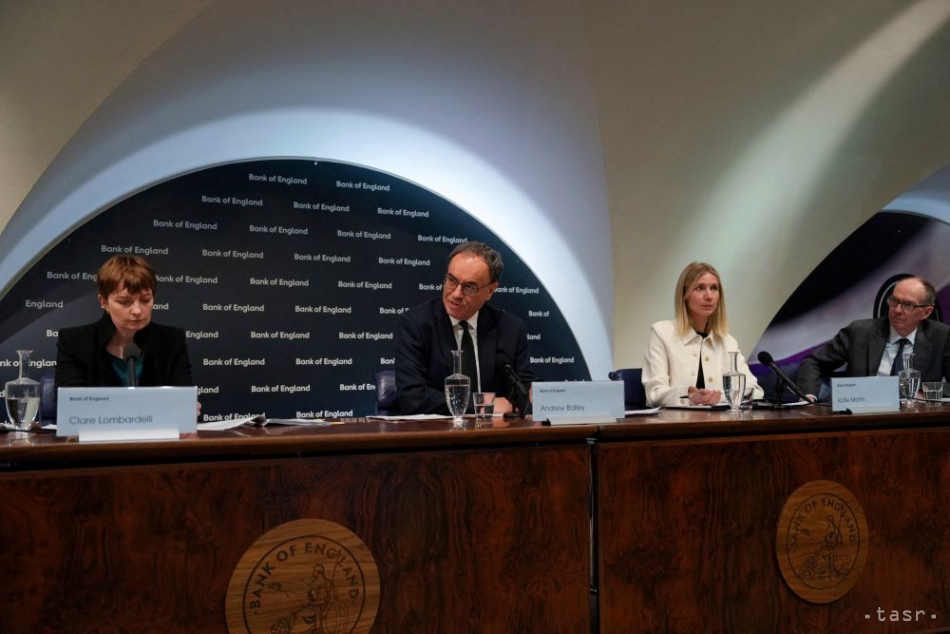 Britská centrálna banka revidovala prognózu vývoja ekonomiky