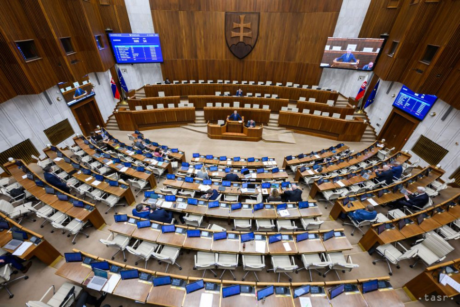 Návrh o zmiernení krátenia sumy daňového bonusu nezískal podporu