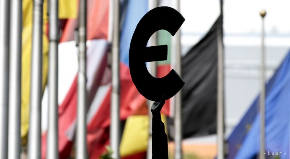 Euro stagnuje a jej kurz sa pohybuje pod 1,16 USD/EUR
