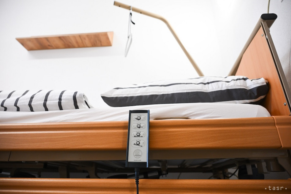 VIDEO: Stará Turá odovzdala do užívania nové zariadenie pre seniorov