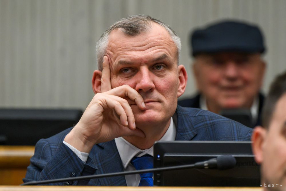 Poslanci nepodporili Malatincov návrh novely zákona o DPH