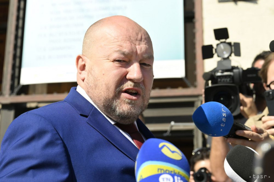 Huliak: Štát by pri vratkách DPH mohol ušetriť v konsolidácii miliardu