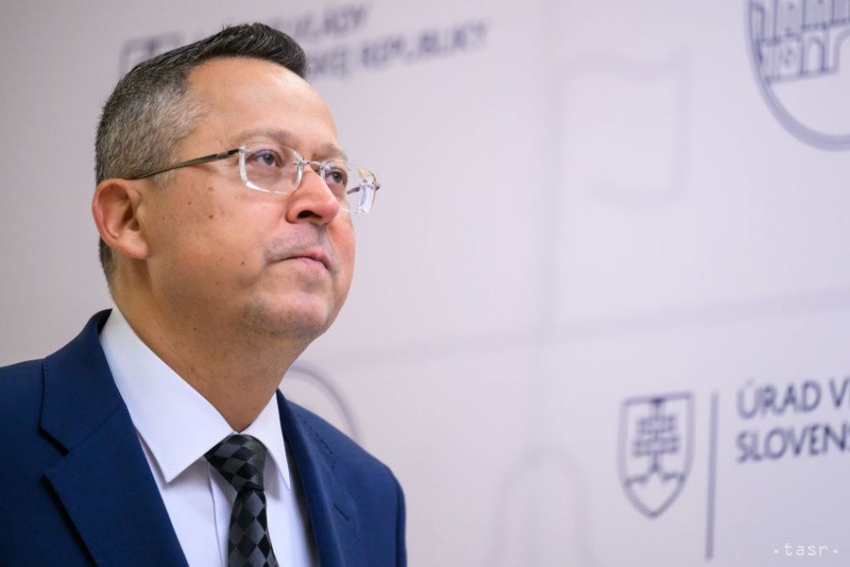 Pokles deficitu bude pomalší, budúci rok má klesnúť na 4,1 % HDP