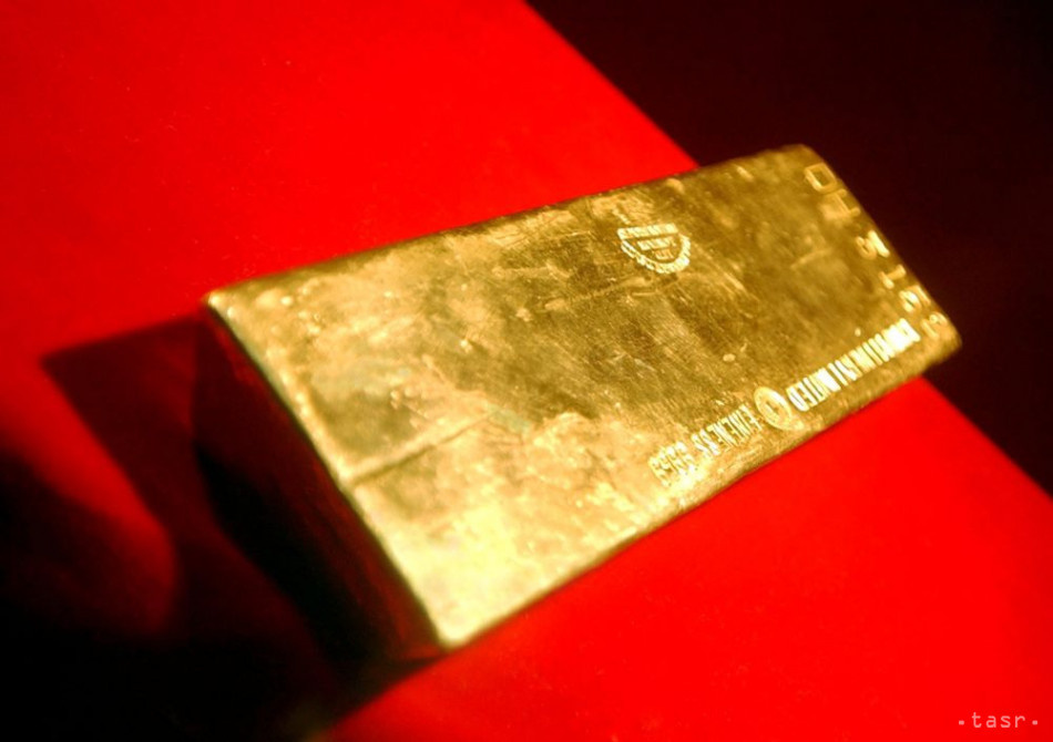 Cena zlata sa v pondelok opäť znížila