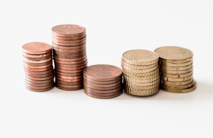 Ľudia si priplatia. Prima banka od začiatku júna mení svoj cenník