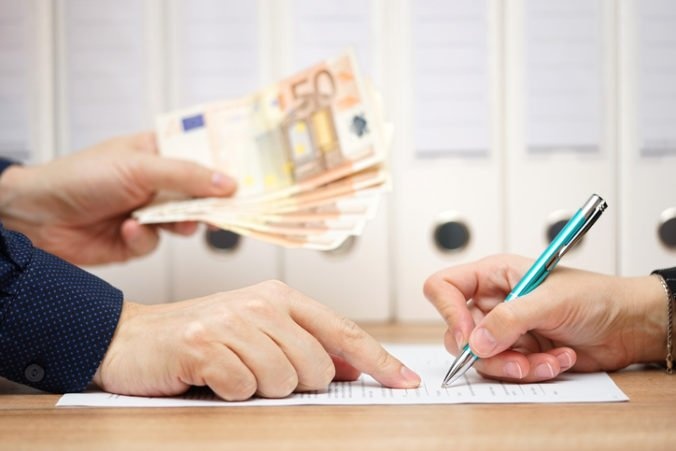 Dlžníkom sa od júla končia výhodné podmienky odkladu splátok pre pandémiu, viacerí sa môžu ocitnúť v ťažkostiach